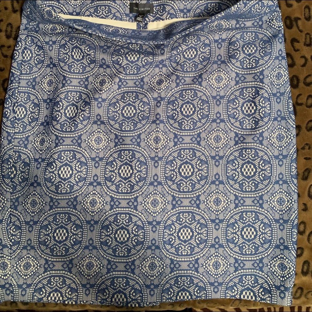 The limited short blue/lace
